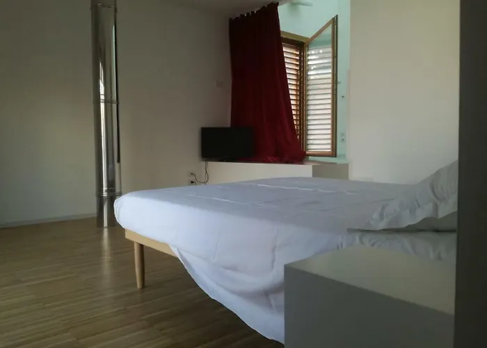 La Casa Di Mario Tra Le Case