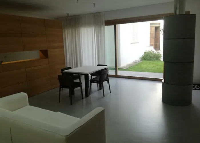 La Casa Di Mario Tra Le Case